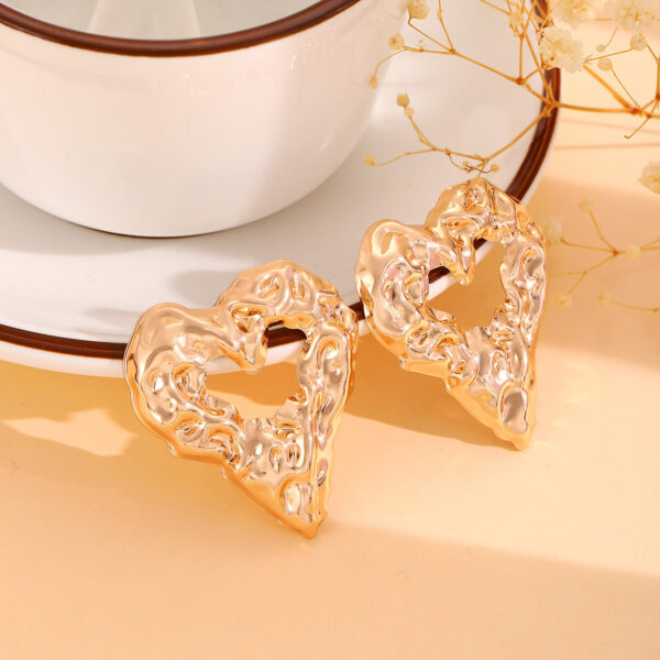 New Pleated Lava Hollow Heart-shaped Earrings Personality Exaggerated Love Earrings For Women Valentine's Day Jewelry - Image 6