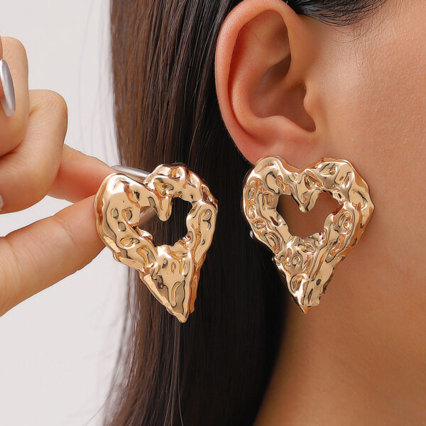 New Pleated Lava Hollow Heart-shaped Earrings Personality Exaggerated Love Earrings For Women Valentine's Day Jewelry