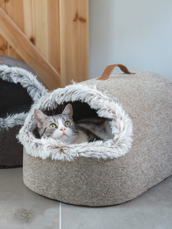 Polar Warm Cat Litter Closed Cat Sleeping Bag Large Winter Deep Sleep Cat Bed - Image 9